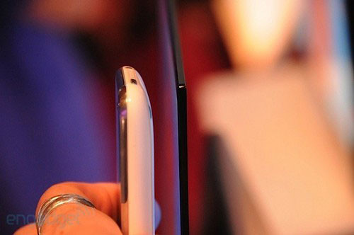 OLEDҕͬiPhone(du)Ⱥ