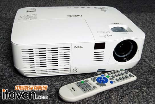 NEC V300X+ϵ̄(w)ͶӰC(j)